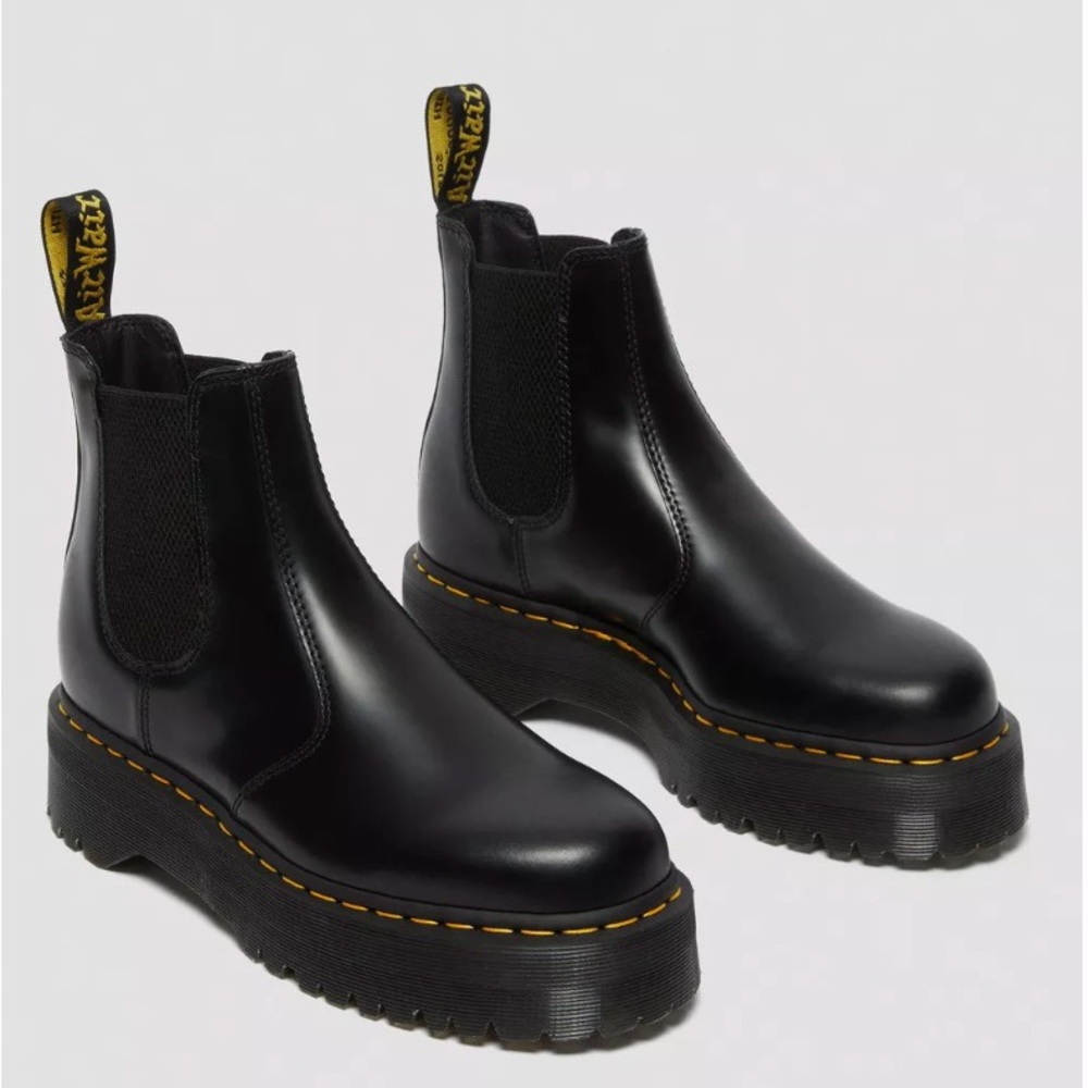 Doc Marten Chelsea Platform Boots - Smooth Polish